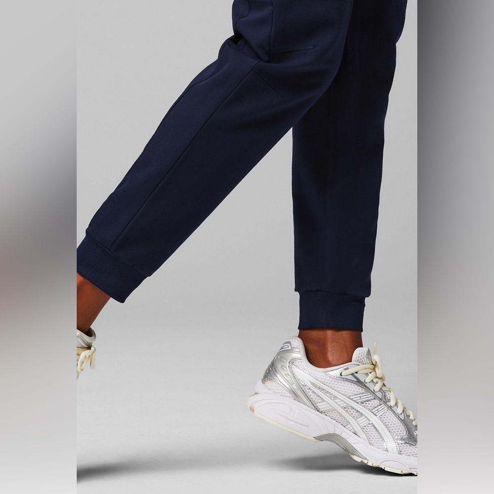 Fabletics On-Call Scrub Jogger - Picture 3 of 7